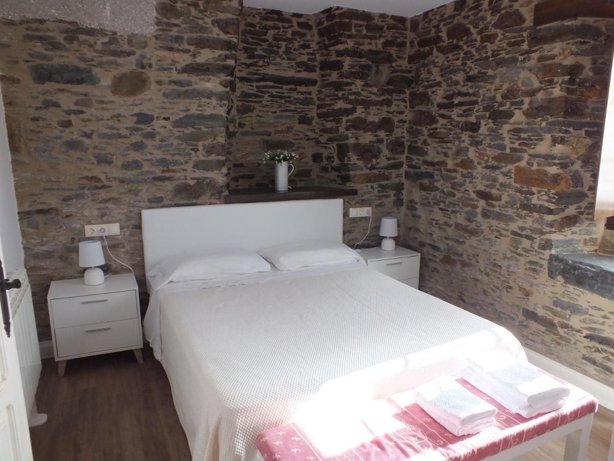 Apartamentos Puerta Del Castro Coana Exterior photo
