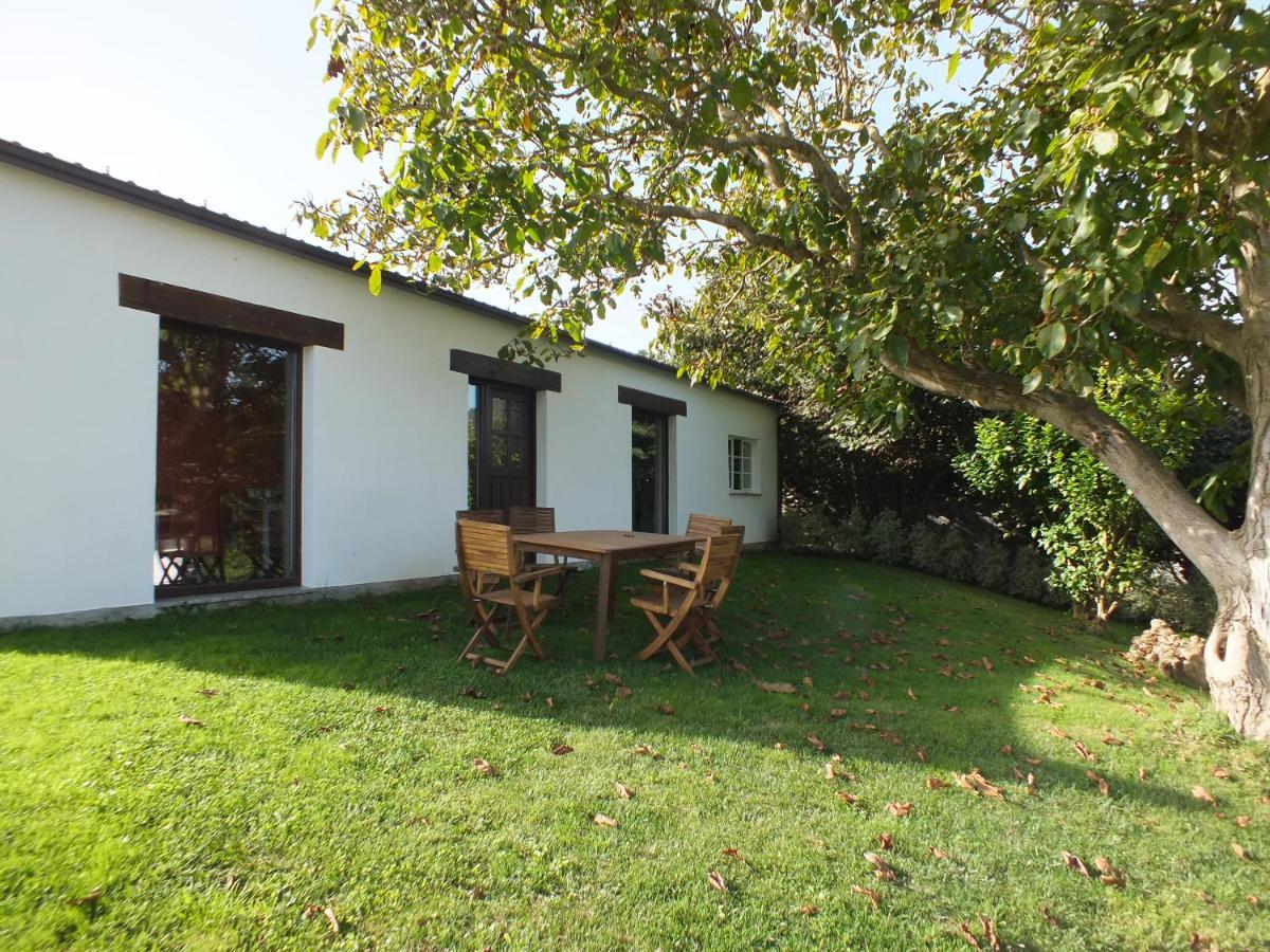Apartamentos Puerta Del Castro Coana Exterior photo
